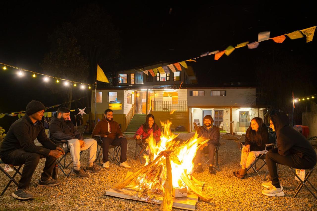 Lushtree Backpackers - Hostel & Cafe Mukteshwar Exterior photo
