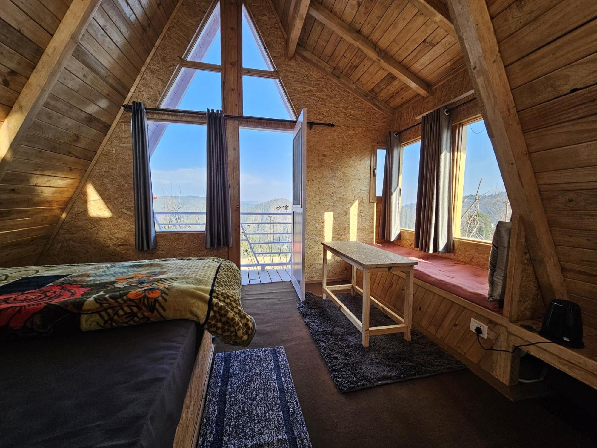 Lushtree Backpackers - Hostel & Cafe Mukteshwar Exterior photo