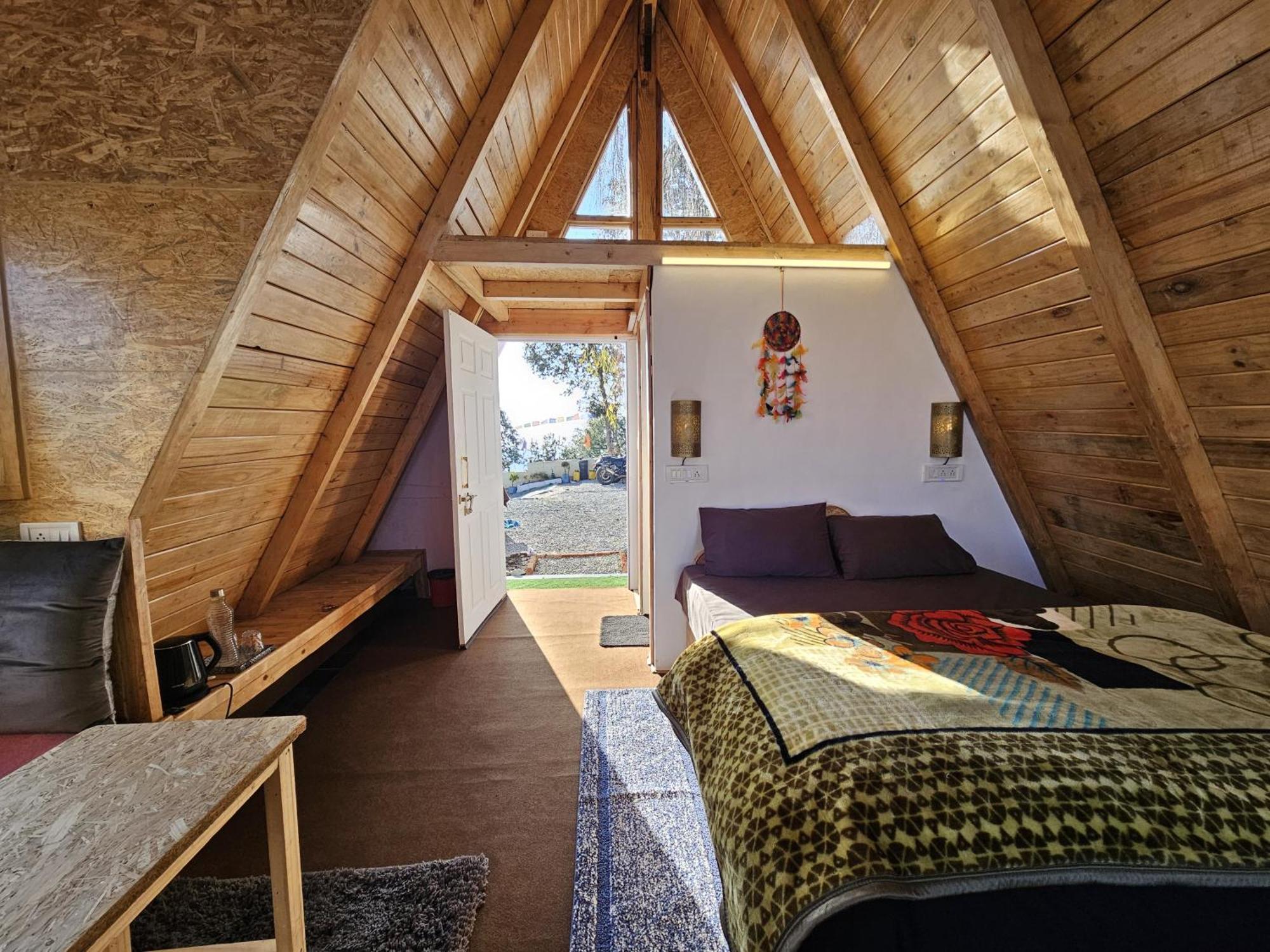 Lushtree Backpackers - Hostel & Cafe Mukteshwar Exterior photo