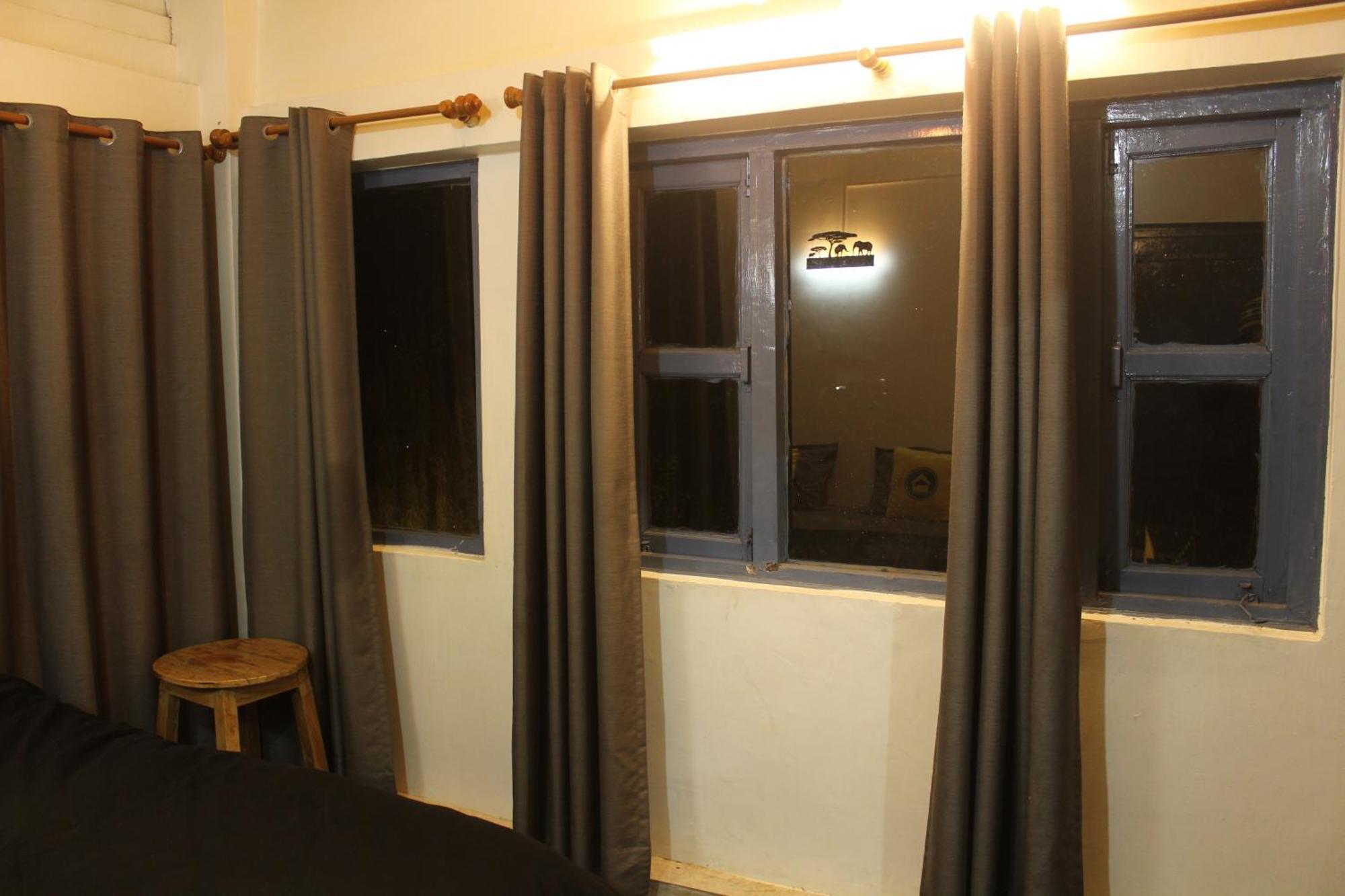 Lushtree Backpackers - Hostel & Cafe Mukteshwar Exterior photo